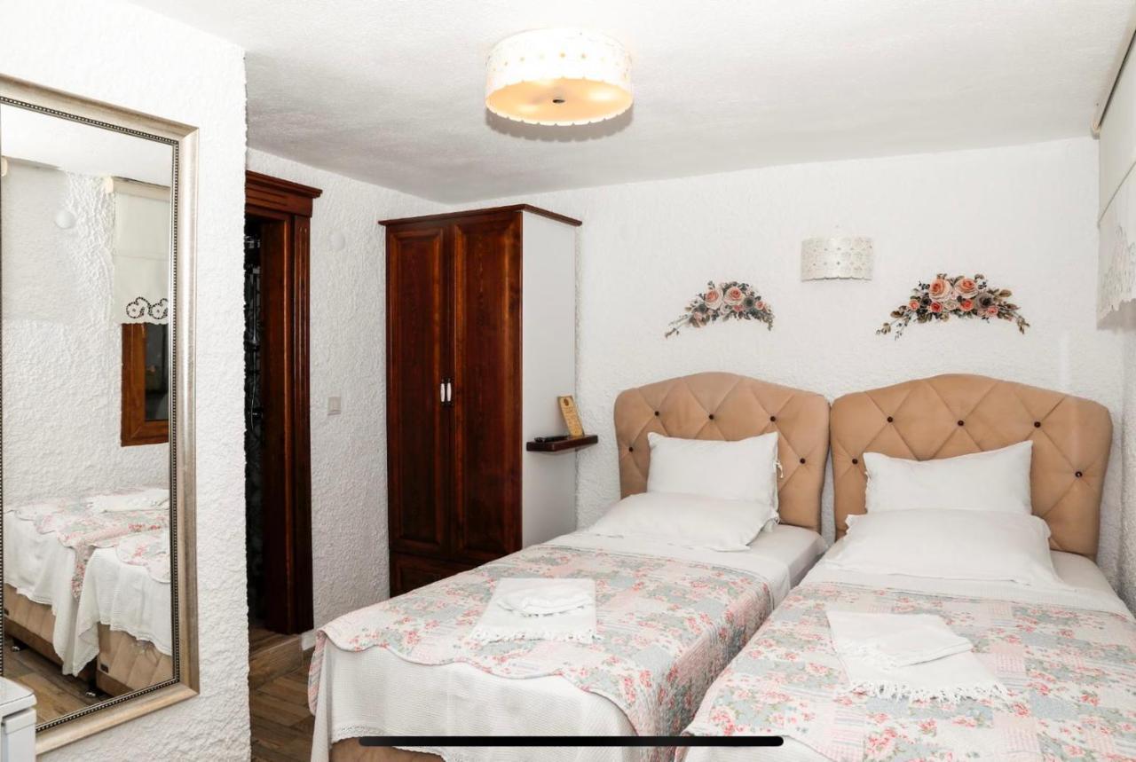 Villa Teos Otel อิซมีร์ ภายนอก รูปภาพ