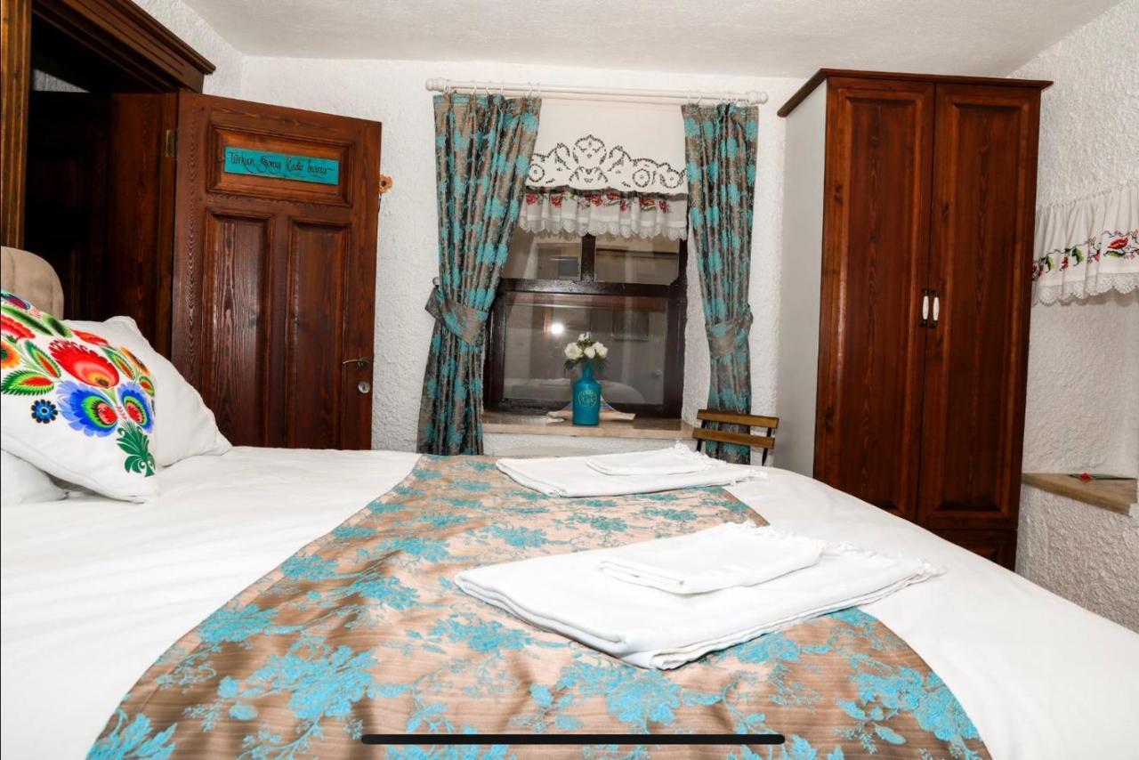 Villa Teos Otel อิซมีร์ ภายนอก รูปภาพ