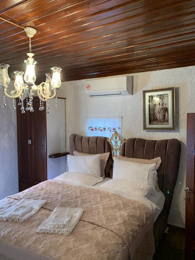 Villa Teos Otel อิซมีร์ ภายนอก รูปภาพ