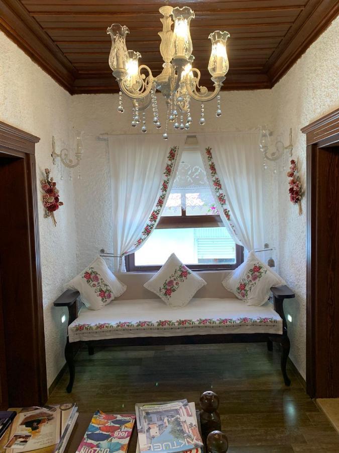 Villa Teos Otel อิซมีร์ ภายนอก รูปภาพ